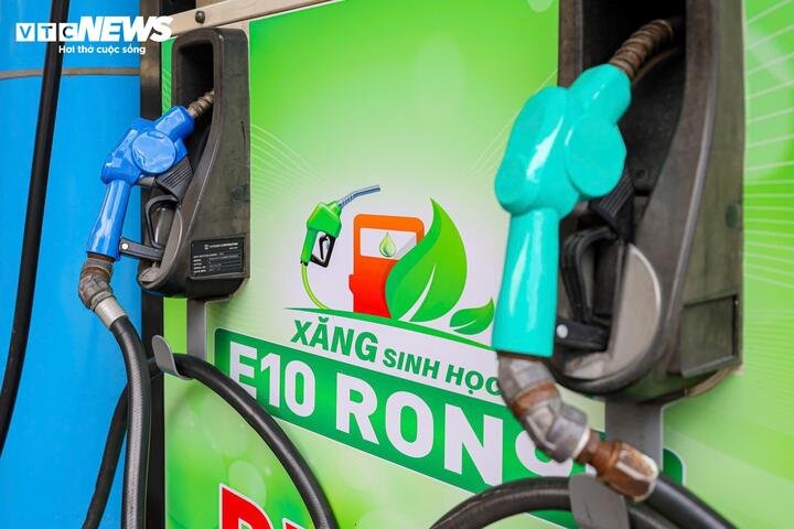 Hạ tầng phục vụ bán xăng sinh học E10 đã hoàn tất. (Ảnh Minh Đức).