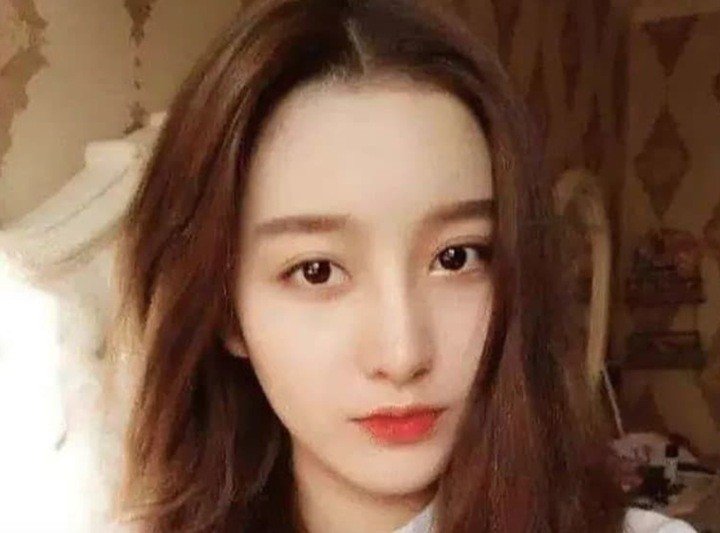 Con gái Lục Tiểu Linh Đồng sở hữu nhan sắc xinh đẹp.