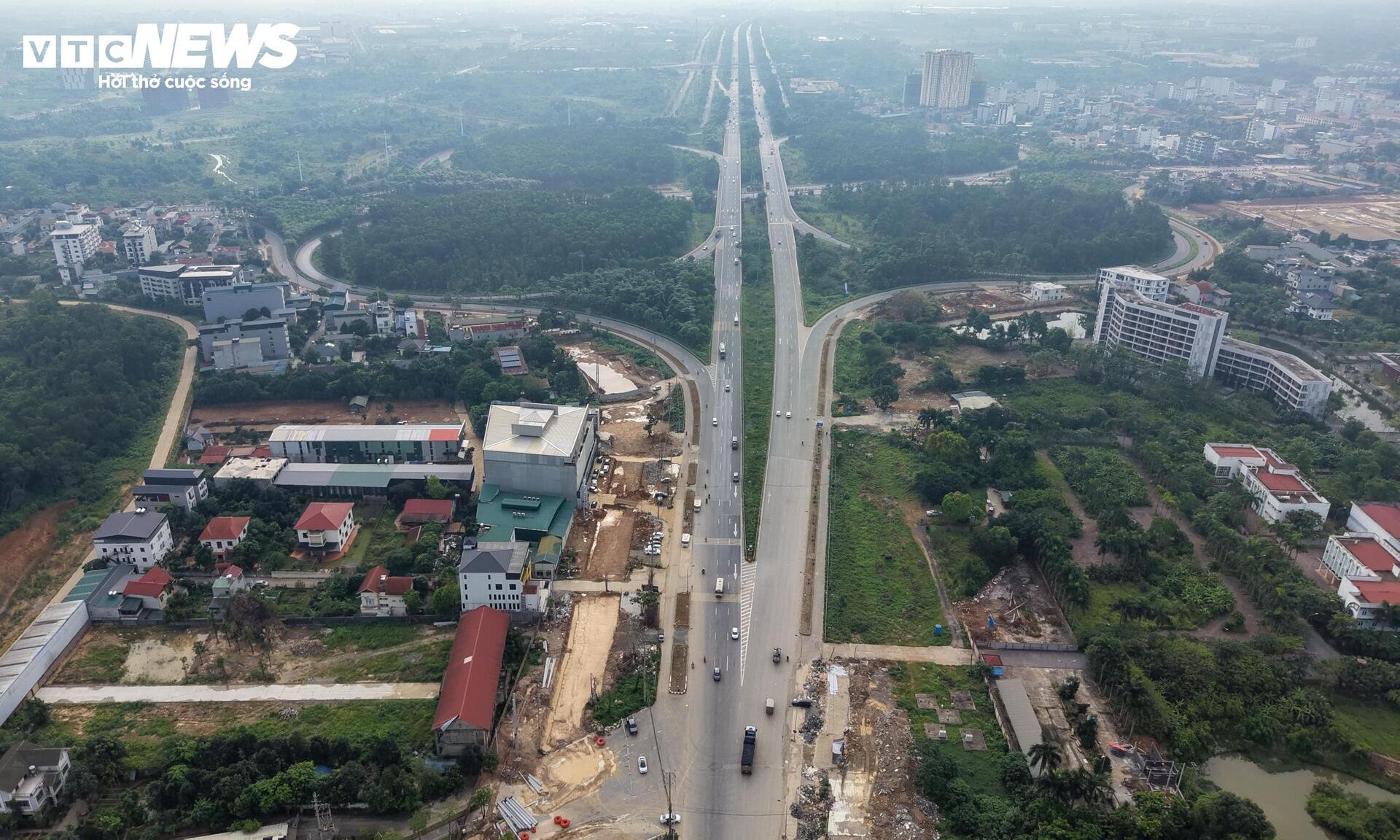 Hiện trạng cao tốc 5.200 tỷ đồng nối Đại lộ Thăng Long trước ngày thông tuyến - 10