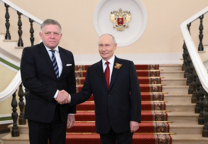 Thủ tướng Slovakia Robert Fico cũng tới Moskva để gặp ông Putin, song không dự lễ duyệt binh. (Ảnh: Reuters)