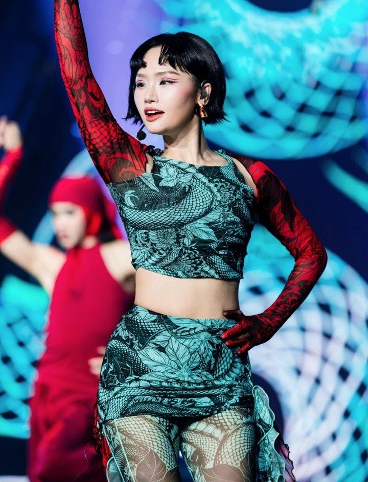 Miu Lê thành công ở cả lĩnh vực diễn viên lẫn ca sĩ.