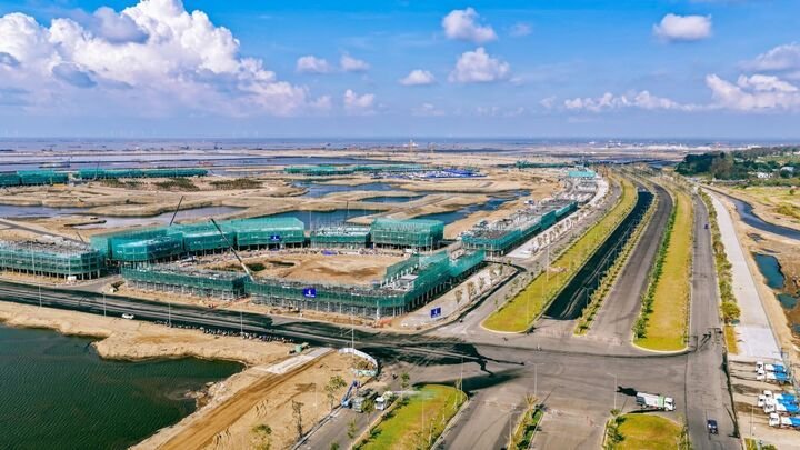 Tiến độ thi công thần tốc tại công trường siêu dự án Vinhomes Green Paradise Cần Giờ.