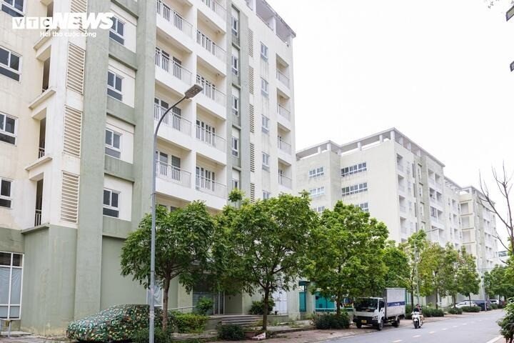 21-1779326571-can-canh-noi-o-moi-cua-cac-ho-dan-roi-ven-song-hong-de-xay-cau