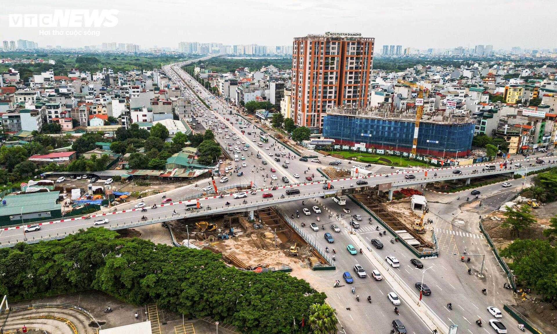 Công trường hầm chui gần 750 tỷ đồng dưới nút giao đông đúc phía Đông Hà Nội - 12