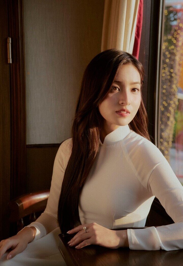 “Hot girl IELTS” Nguyễn Lâm Thảo Tâm có sự nghiệp thăng hoa.