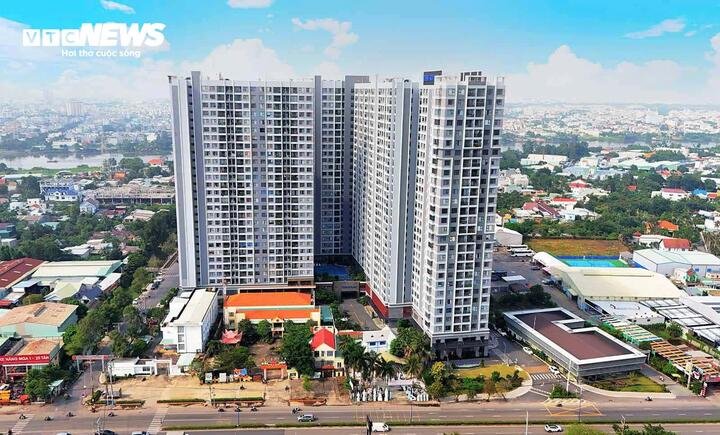 Giá căn hộ tại TP.HCM liên tục lập mặt bằng mới, trong khi giá cho thuê không tăng tương ứng. (Ảnh minh họa)