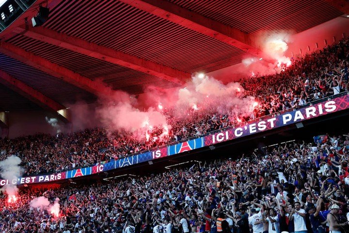 Chức vô địch khép lại mùa giải đáng nhớ của PSG. Từ màn trình diễn chưa thực sự thuyết phục ở vòng bảng, đại diện nước Pháp vươn lên mạnh mẽ ở các vòng loại trực tiếp, ghi kỷ lục 45 bàn thắng trên hành trình lên ngôi. Danh hiệu cũng giúp HLV Luis Enrique trở thành một trong số ít chiến lược gia từng ba lần vô địch Champions League.