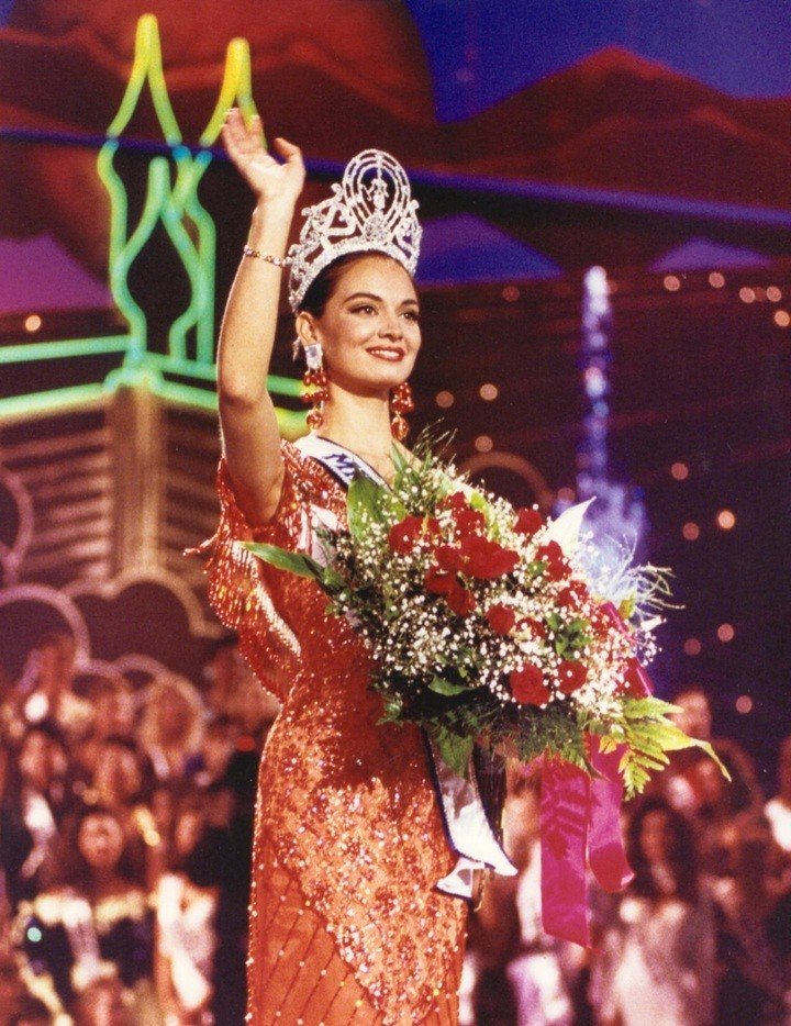 31-1780202844-giam-khao-cham-huong-giang-5-diem-o-miss-grand-all-stars-la-ai