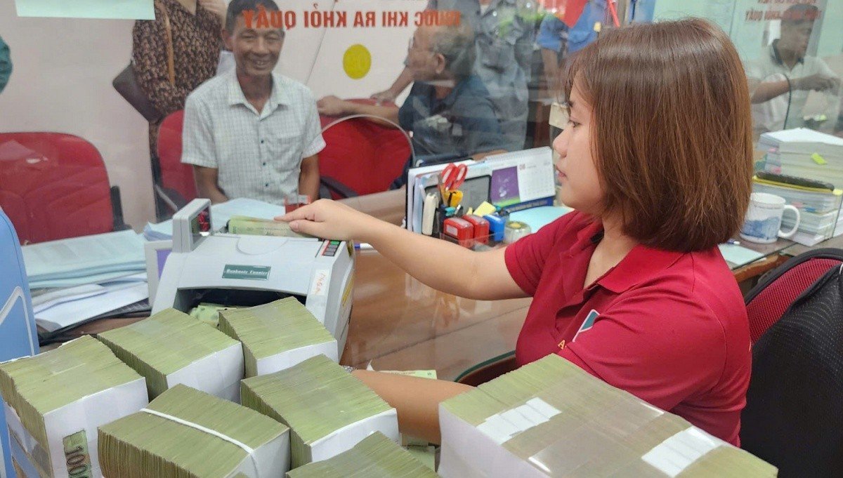 03-1780460306-agribank-lam-viec-xuyen-le-bao-dam-qua-quoc-khanh-29-den-nguoi-dan-kip-thoi