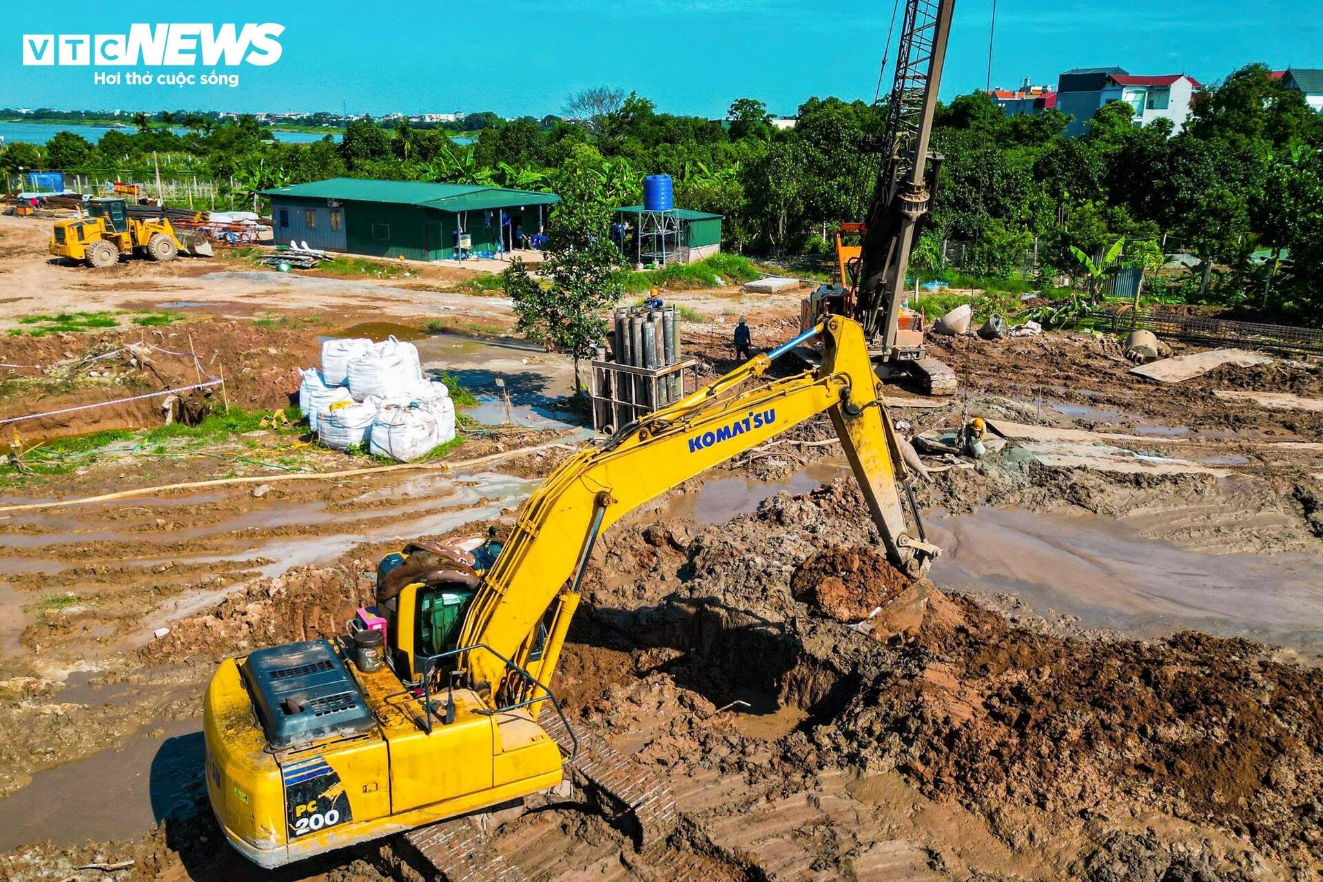 Toàn cảnh công trường cầu dây văng gần 12.000 tỷ đồng nối Hà Nội và Hưng Yên - 8