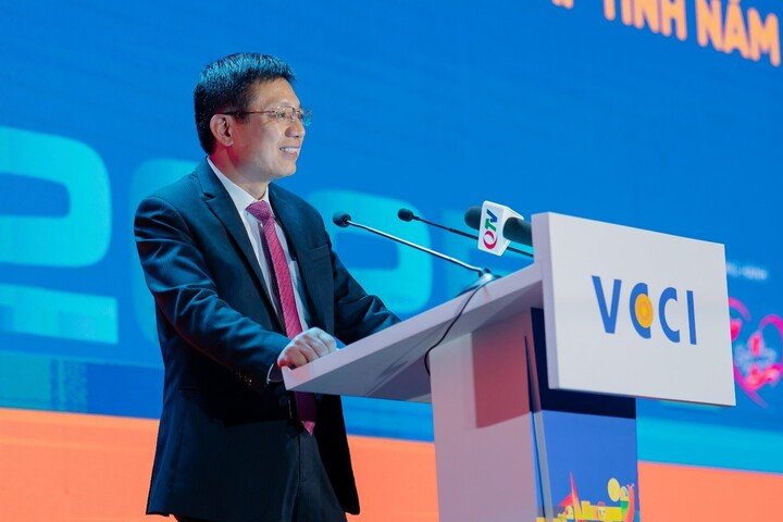 Theo Chủ tịch VCCI, khu vực kinh tế tư nhân đang đứng trước những cơ hội phát triển chưa từng có, song cũng phải nâng cao năng lực thích ứng trước những yêu cầu mới của nền kinh tế.