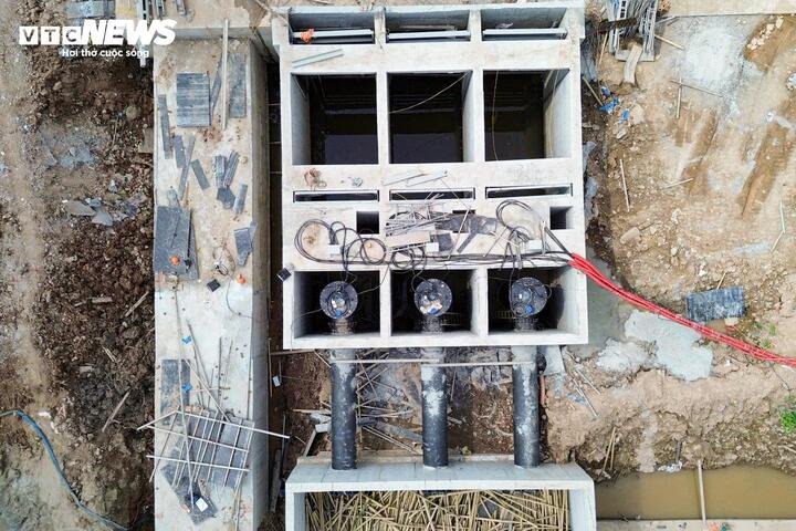 Hà Nội nâng cấp 3 trạm bơm, 'giải cứu' điểm nóng phía Tây khỏi cảnh mưa là ngập - 12