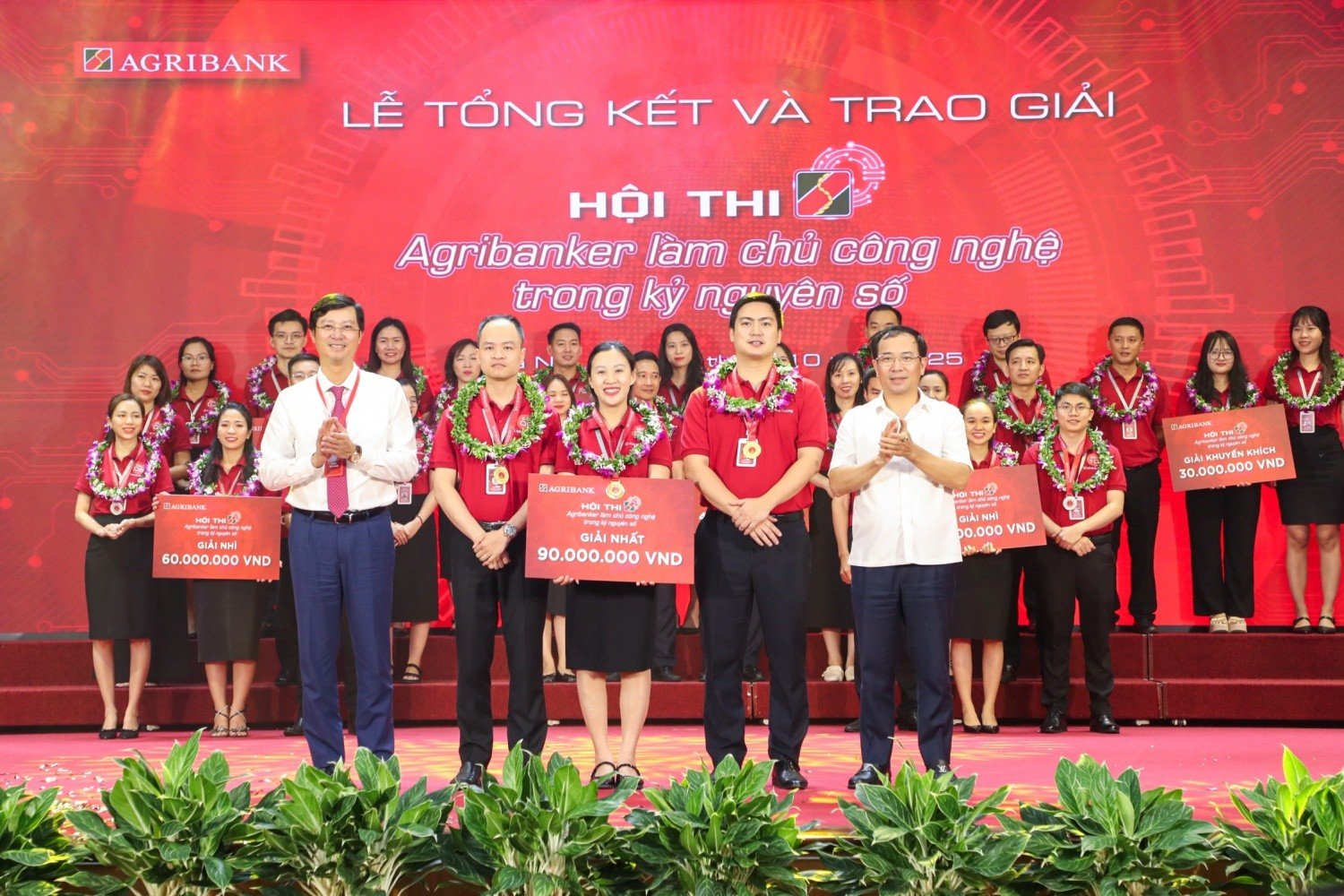 07-1780813460-cong-nghe-dan-loi-agribank-but-pha-chuyen-doi-so-nam-2025