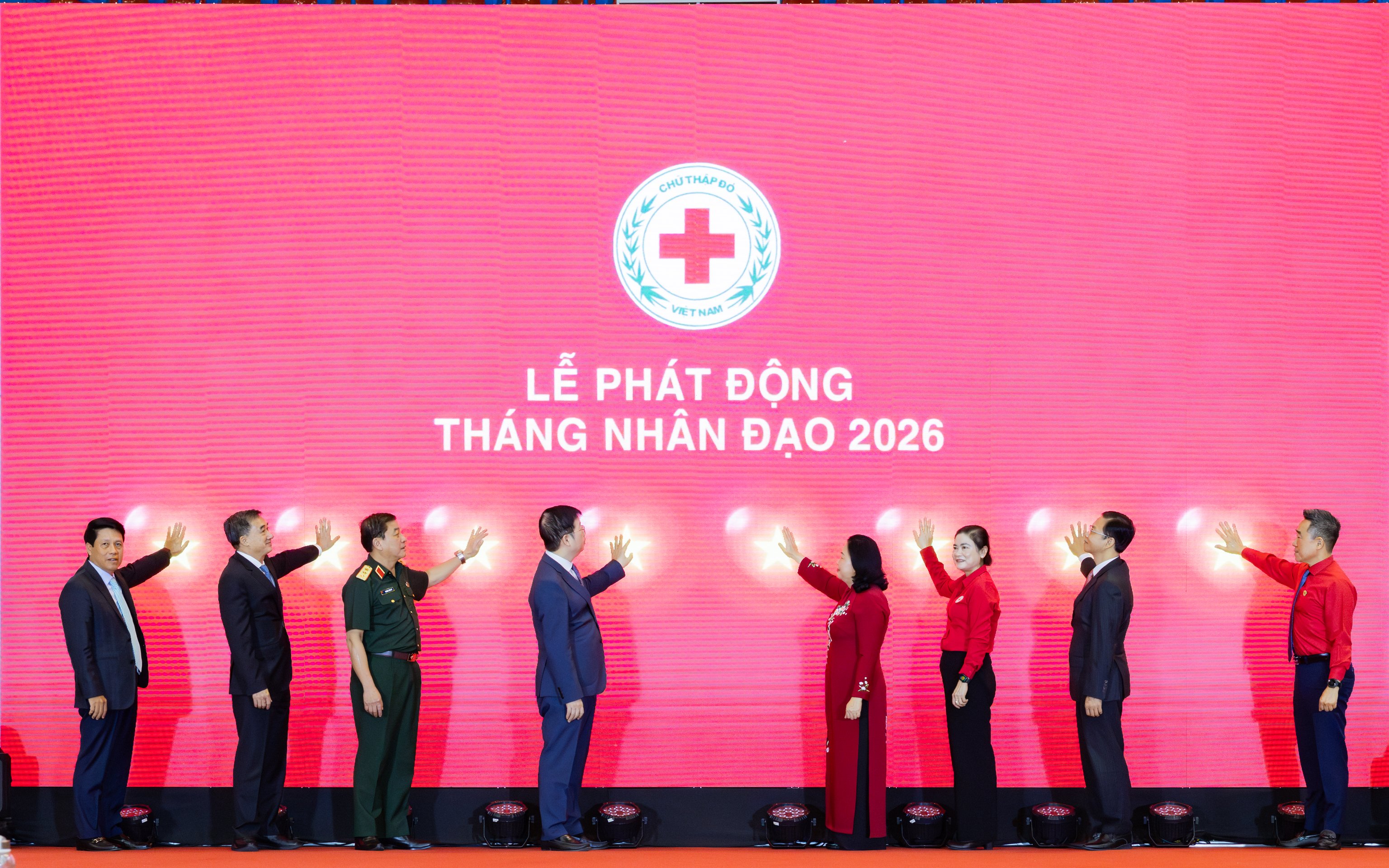 07-1780817426-agribank-ung-ho-20-ty-dong-huong-ung-thang-nhan-dao-nam-2026