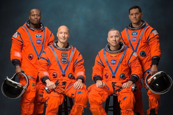 Phi hành đoàn Artemis III, từ trái sang: Andre Douglas, Luca Parmitano, Randy Bresnik, Frank Rubio. (Ảnh: NASA)