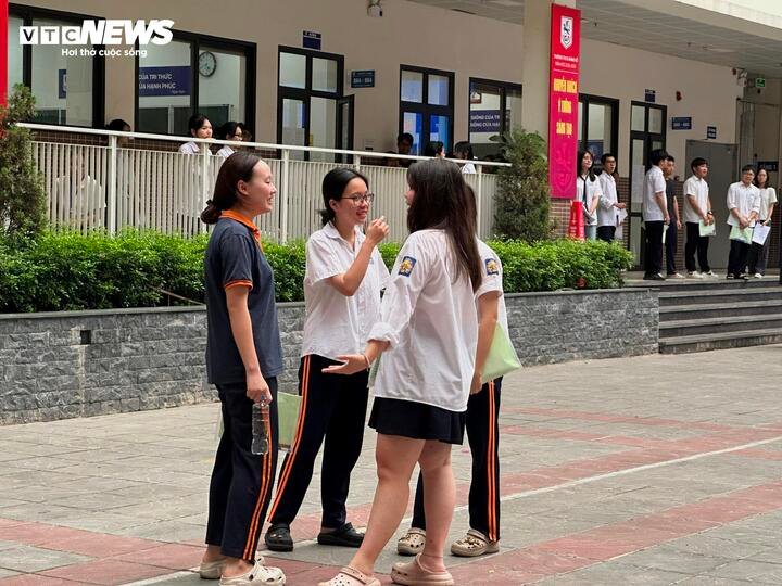 Phần lớn các em mang tâm trạng thoải mái cho môn thi đầu tiên.