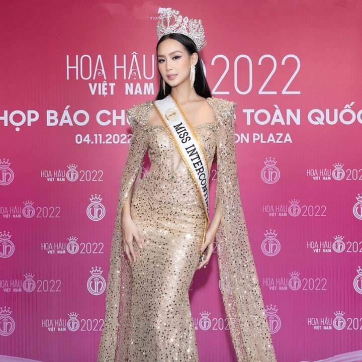 Bảo Ngọc gây tranh cãi khi ngồi ghế giám khảo Hoa hậu Việt Nam 2022.