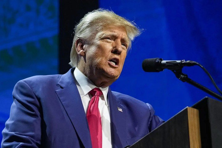 Tổng thống Mỹ Donald Trump cho rằng vụ tấn công bằng máy bay không người lái đã vi phạm thỏa thuận ngừng bắn. (Ảnh: AP)