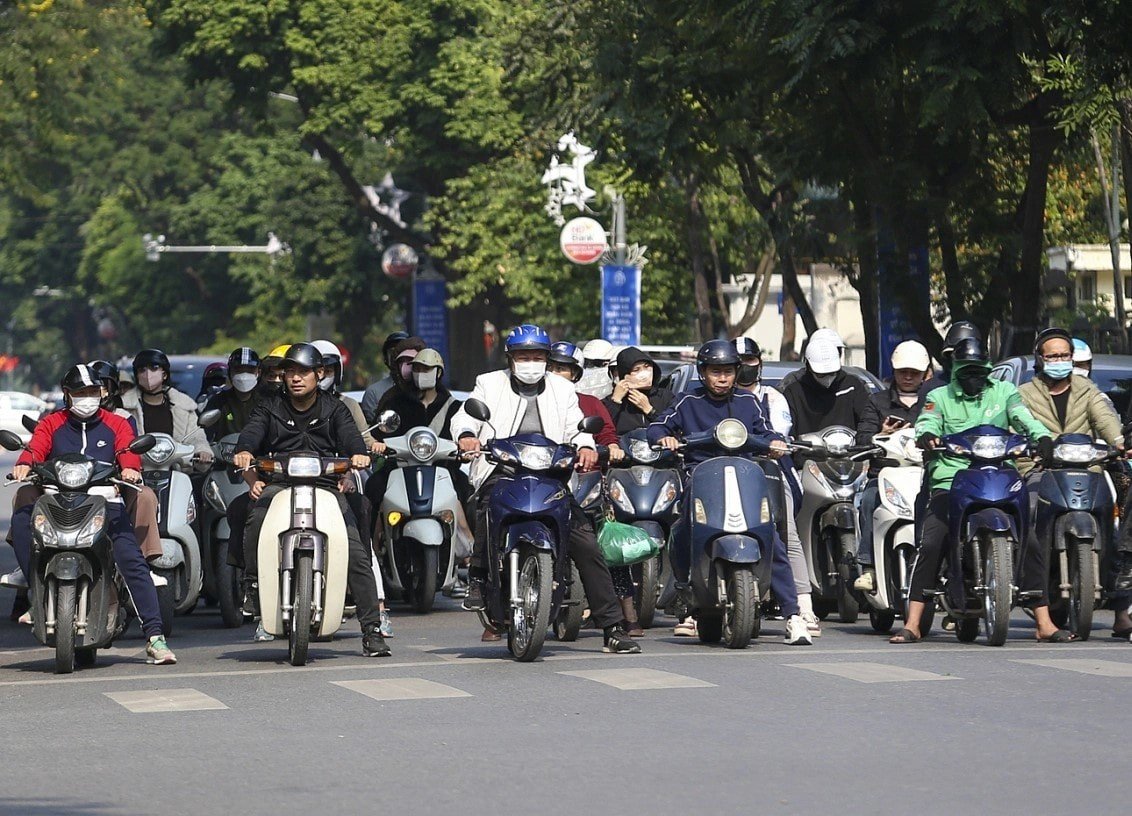 Trong khu vực 1 và 2 của phường Hoàn Kiếm sẽ hạn chế phương tiện sử dụng nhiên liệu hóa thạch. Ảnh ST