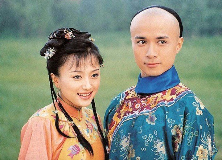 Cuộc sống làm 'bố bỉm sửa' ở tuổi U60 của mỹ nam 'Tân dòng sông ly biệt' - 2
