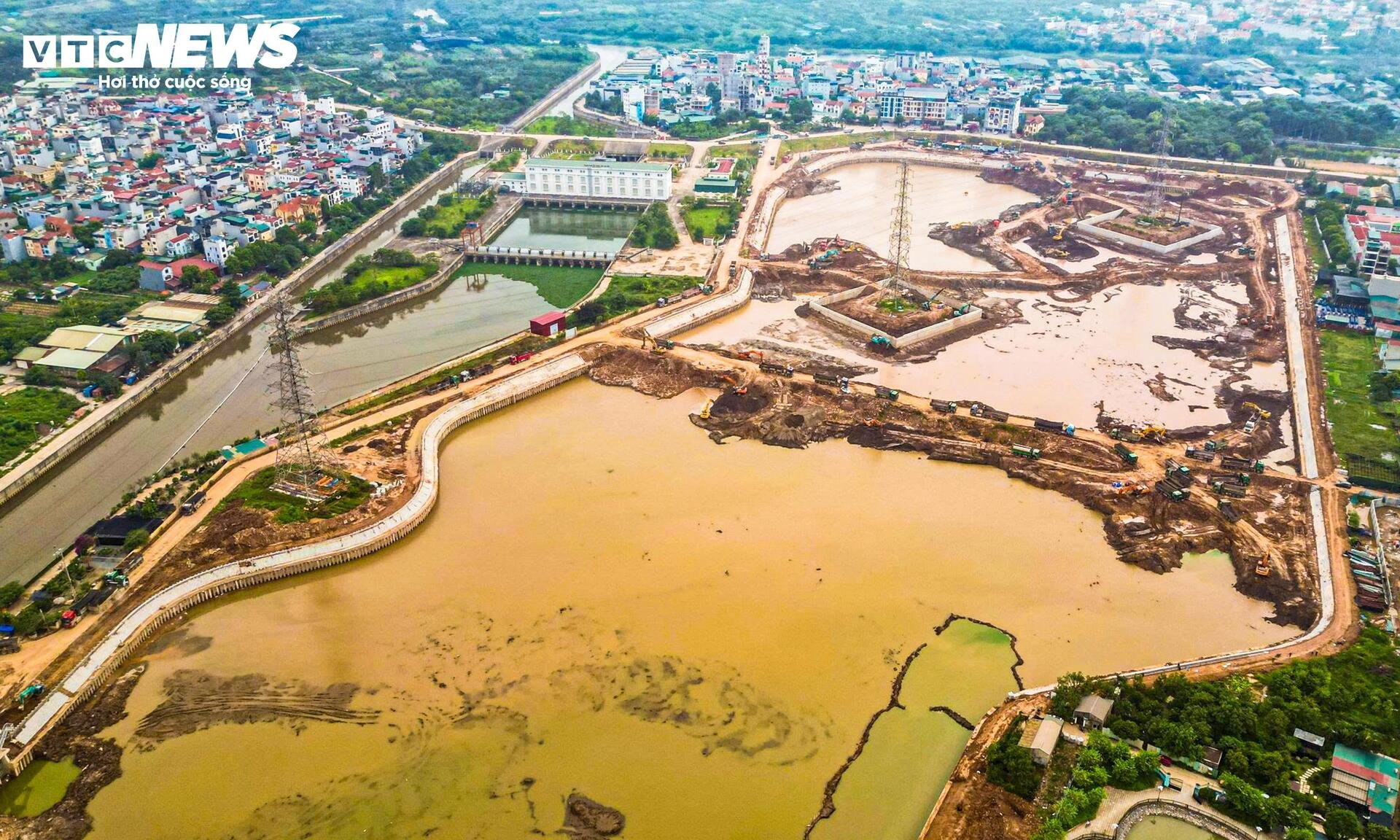 Hà Nội đưa vào vận hành nhiều công trình chống ngập trước mùa mưa - 2