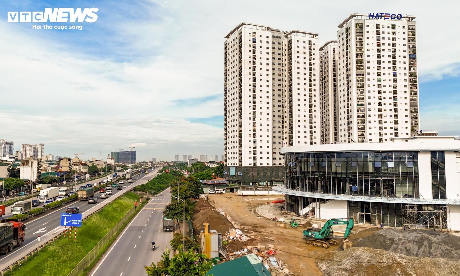 Toàn cảnh bến xe thứ 7 ở Hà Nội trước ngày khai thác - 11