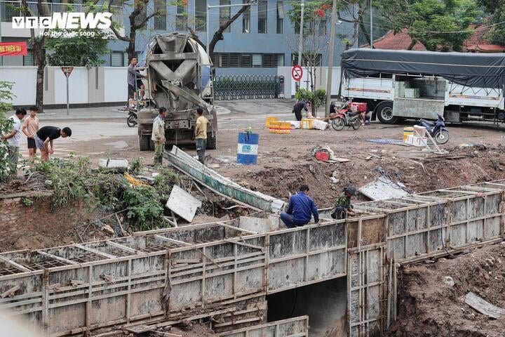 Toàn cảnh dự án cải tạo sông Kim Ngưu chống ngập cho Hà Nội sau 6 tháng thi công - 9