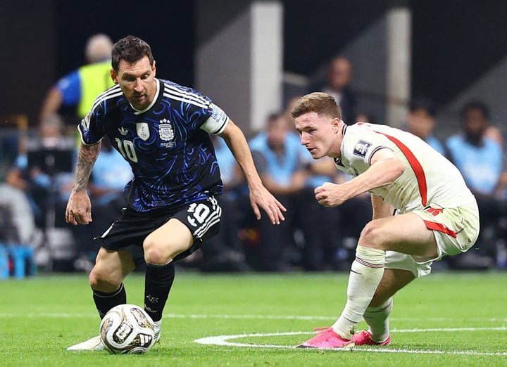 Messi đi bộ trong phần lớn thời gian thi đấu nhưng vẫn tạo ra mối đe dọa cho đối thủ. (Ảnh: Reuters)