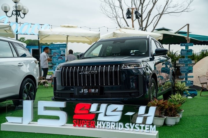Mẫu xe hybrid Jaecoo J5 chuyển sang lắp ráp trong nước giúp thương hiệu Trung Quốc tối ưu giá bán và gia tăng độ tin cậy.