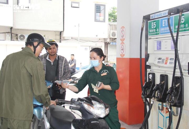 MIPECORP cũng khẳng định, đảm bảo đủ nguồn cung xăng dầu. (Ảnh: Phạm Duy)
