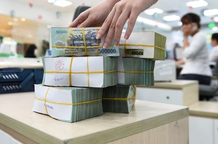 Gửi tiết kiệm là kênh đầu tư hiệu quả, an toàn nhất hiện nay (Ảnh minh họa).