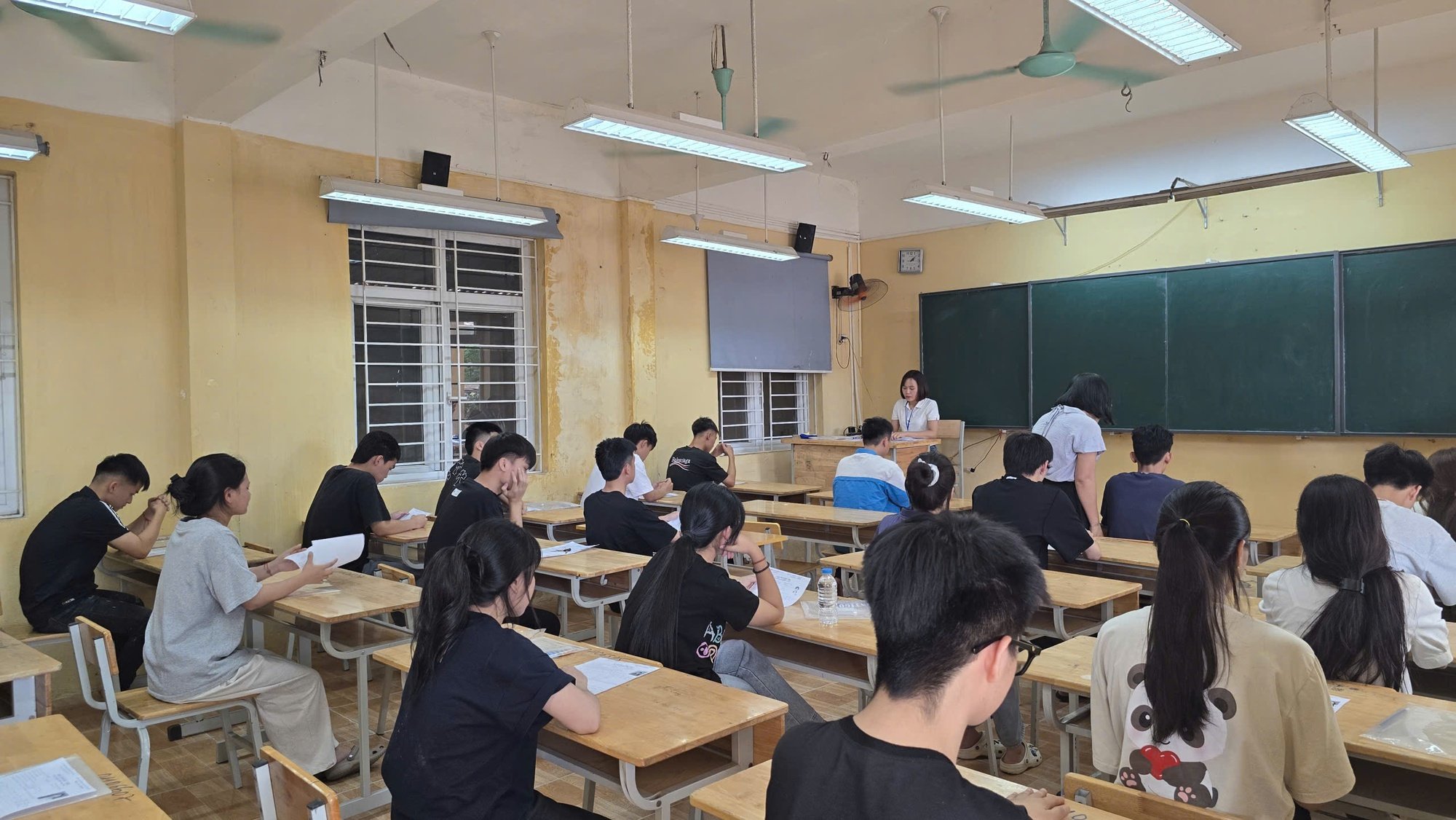 26-1785054542-tiep-tuc-hoan-thien-mot-ky-thi-chuan-hoa-quoc-gia