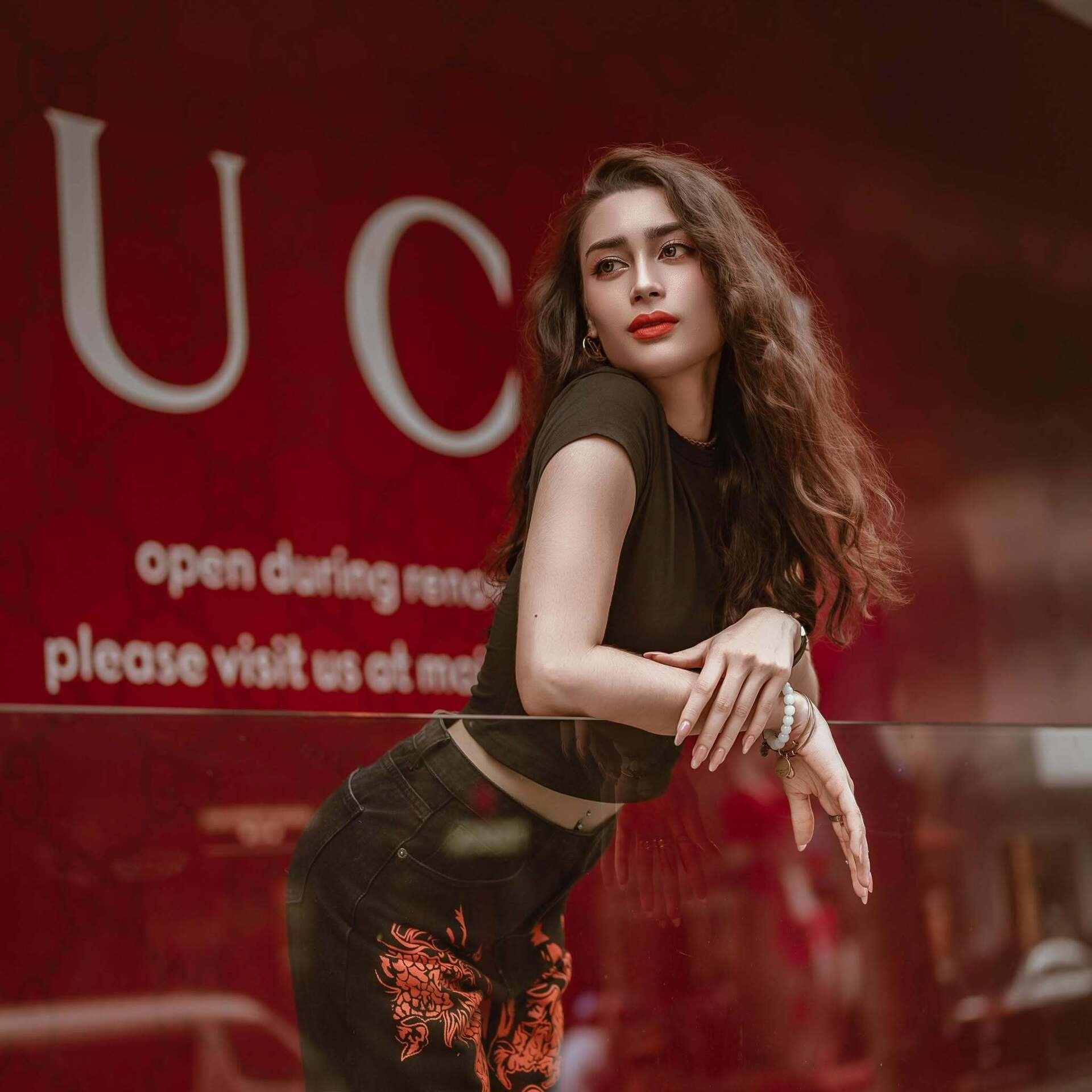 Học vấn và nhan sắc đời thường gây sốt của tân Miss Grand Vietnam 2026 - 8