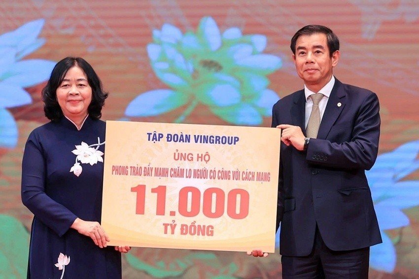 Tập đoàn Vingroup ủng hộ 11.000 tỷ đồng để thực hiện xây nhà tặng Bà mẹ Việt Nam Anh hùng, nuôi con liệt sĩ và xét nghiệm ADN liệt sĩ