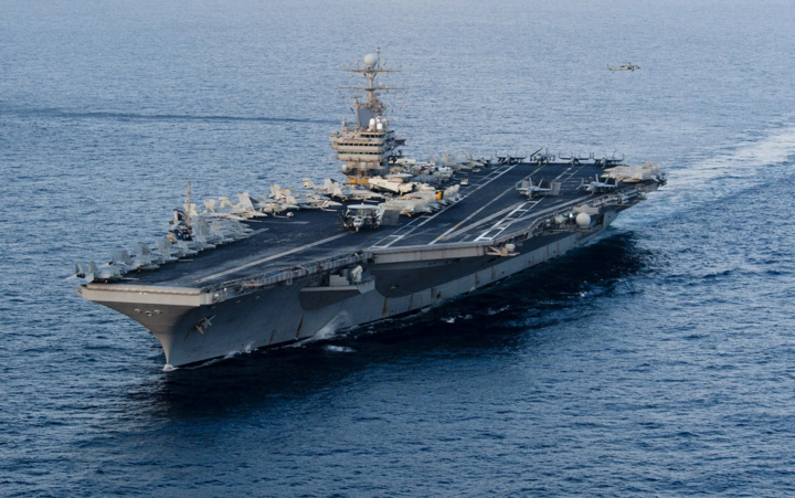 Tàu sân bay USS Abraham Lincoln của quân đội Mỹ. (Ảnh: Getty)