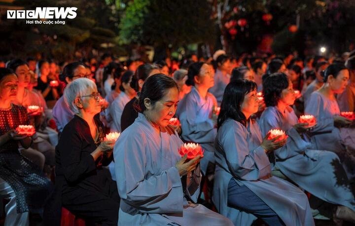 12-1786521784-nguyen-nhan-mien-bac-nang-nong-gan-40c-giua-tiet-lap-thu