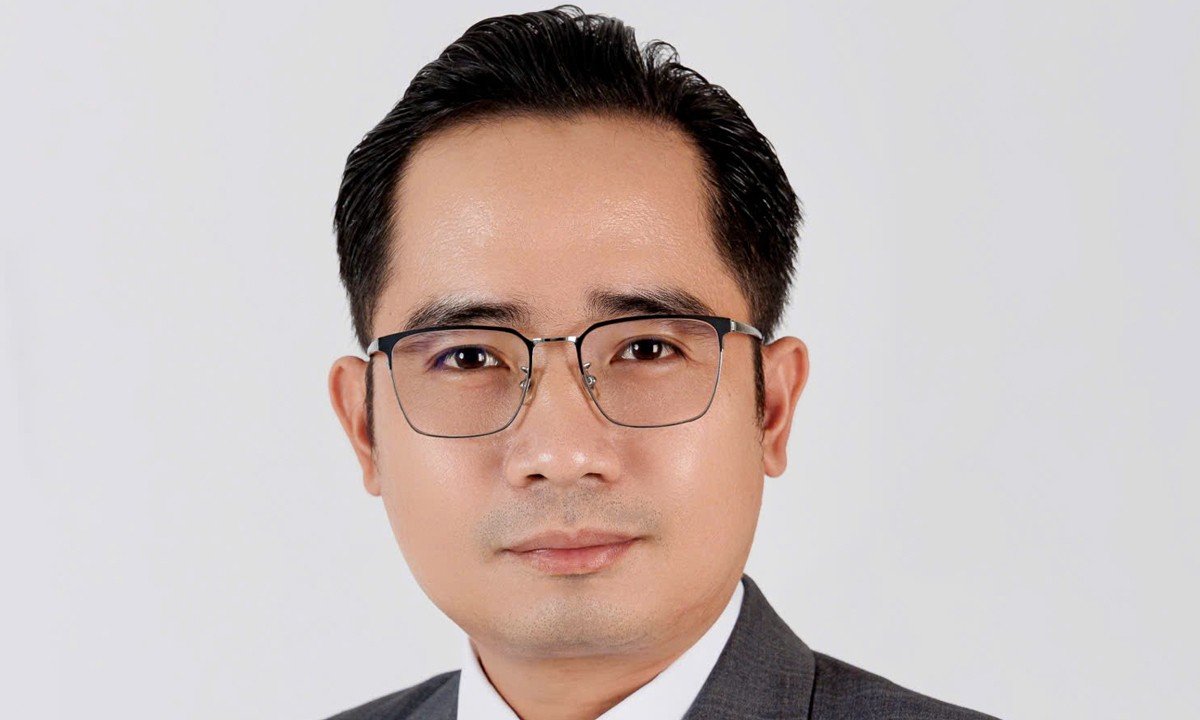 luat su hoang ha.jpg