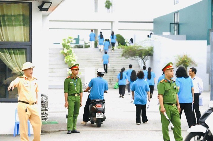 Sáng nay, 326 thí sinh Tuyên Quang hoàn thành thi 2 môn tự chọn.