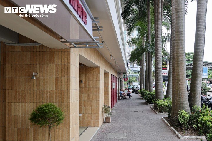 Hanoi Twin Towers 99 được quy hoạch với tổng diện tích sàn khoảng 880.000 m², chưa tính diện tích các tầng hầm; mật độ xây dựng dự kiến khoảng 35%. Đây sẽ là tổ hợp đa chức năng theo tiêu chuẩn quốc tế, gồm trung tâm hội nghị, trung tâm biểu diễn nghệ thuật, casino, trung tâm thương mại, văn phòng hạng A, khách sạn 6 sao và khu căn hộ cao cấp.