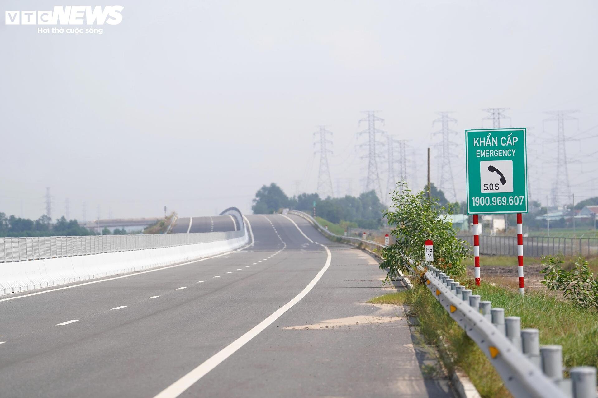 Diện mạo cao tốc Bến Lức - Long Thành trước ngày thông xe - 7