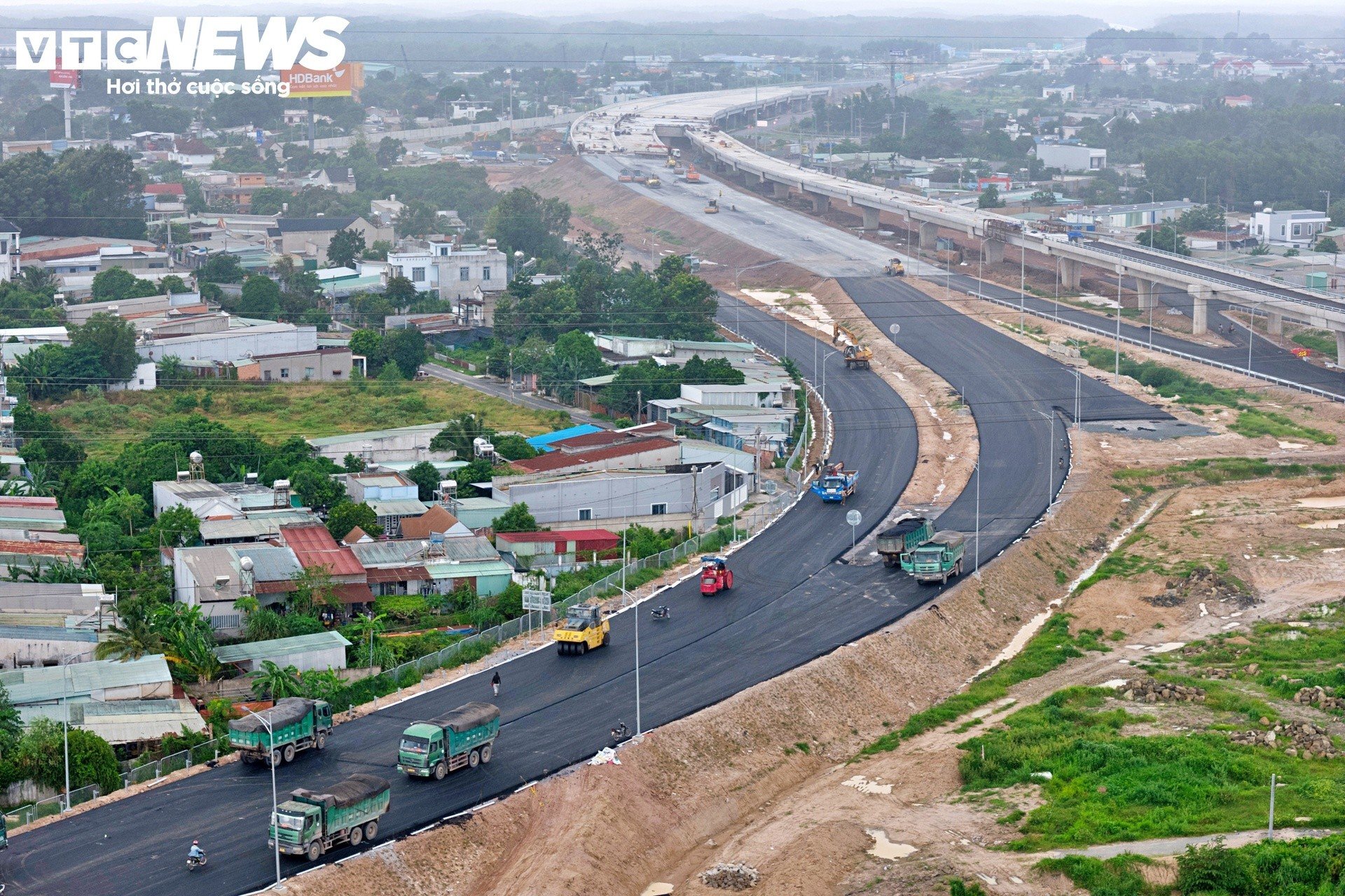 Tăng tốc thi công siêu nút giao 2 cao tốc kết nối với sân bay Long Thành - 2