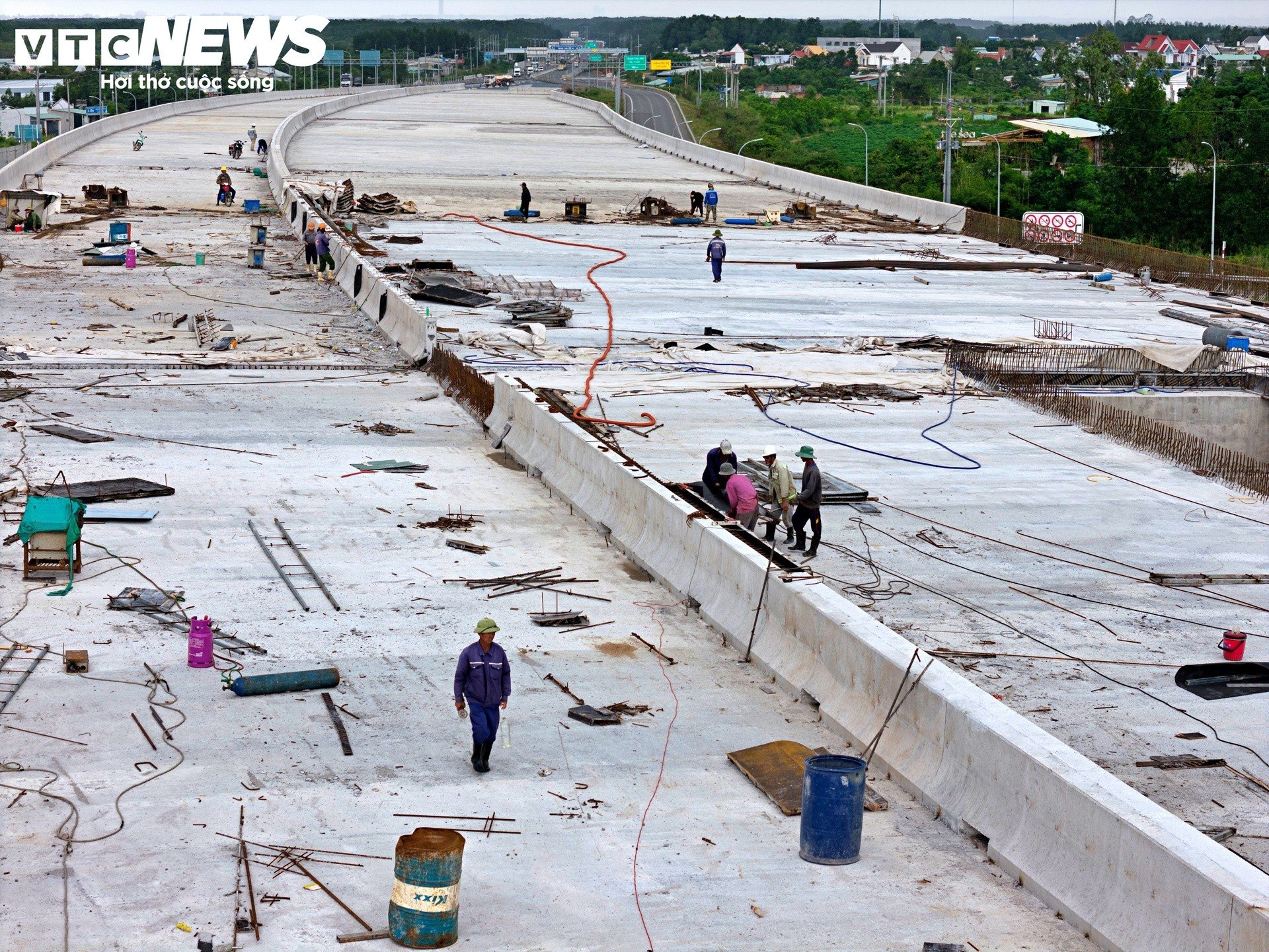 Tăng tốc thi công siêu nút giao 2 cao tốc kết nối với sân bay Long Thành - 5
