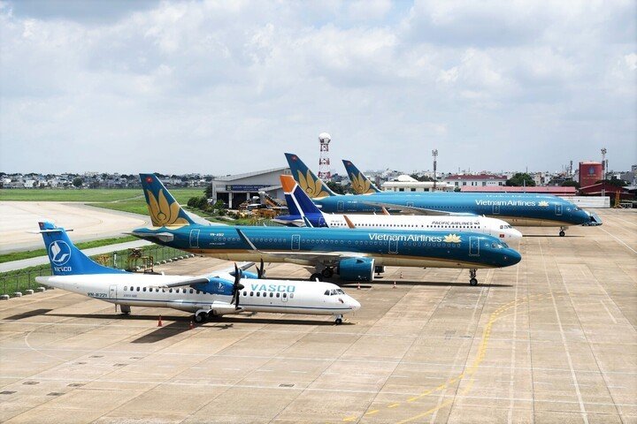 Giá vé máy bay dịp 2/9 quay đầu giảm mạnh. (Ảnh minh họa)