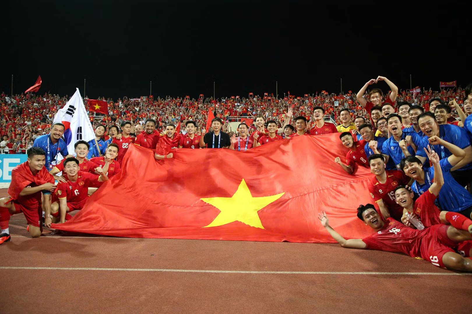 20260826-224641-953-viet-nam-vo-dich-5-4231.jpg