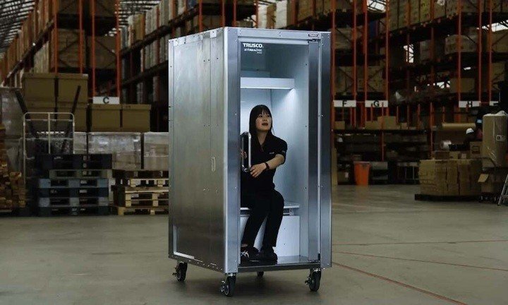 'Tủ lạnh cho người' của Nhật Bản giúp chống sốc nhiệt mùa hè - 1