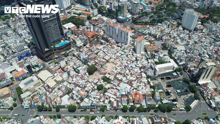 Khu Mả Lạng là một trong những khu dân cư chật chội, kém an toàn giữa trung tâm TP.HCM được quy hoạch từ năm 2000.