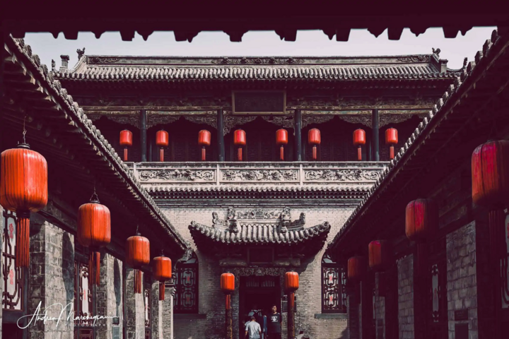 Kiều gia đại viện giờ thành nơi tham quan cho du khách. (Ảnh: Andrea marche)