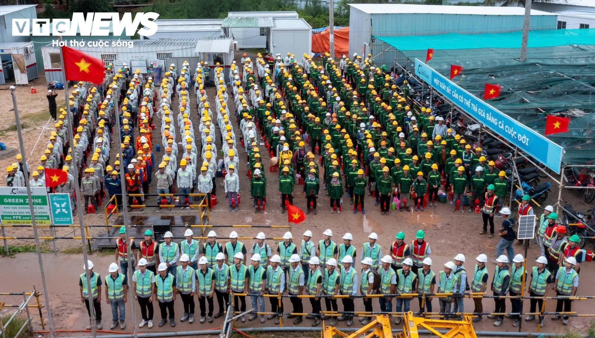 Hơn 15.500 kỹ sư, công nhân làm việc xuyên lễ 2/9 tại đại công trình APEC 2027 - 1