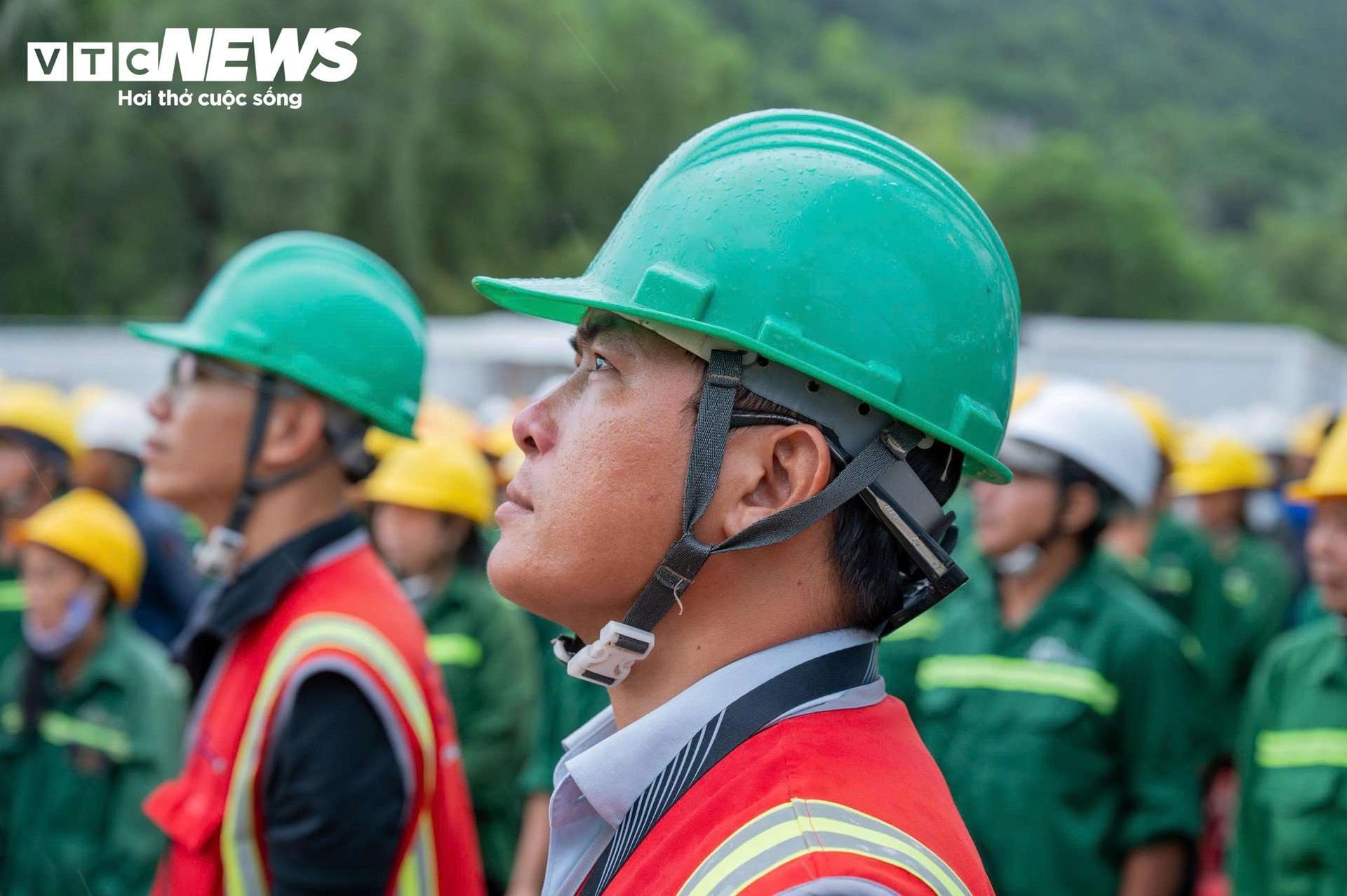 Hơn 15.500 kỹ sư, công nhân làm việc xuyên lễ 2/9 tại đại công trình APEC 2027 - 3