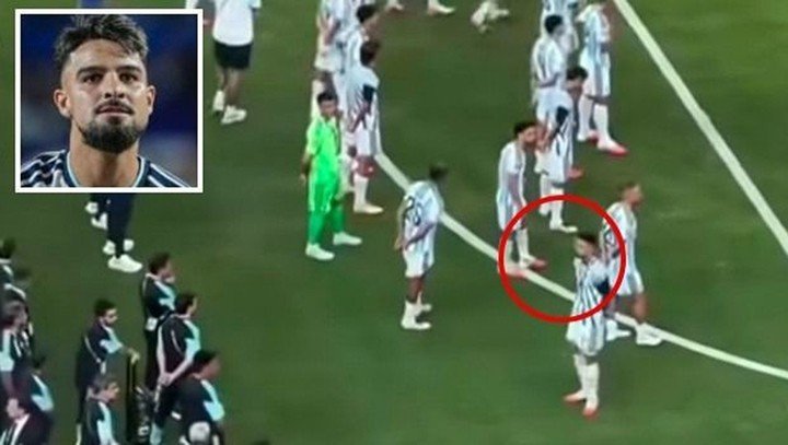 Jose Manuel Lopez là cầu thủ duy nhất của ĐT Argentina theo dõi ĐT Tây Ban Nha ăn mừng chức vô địch World Cup 2026